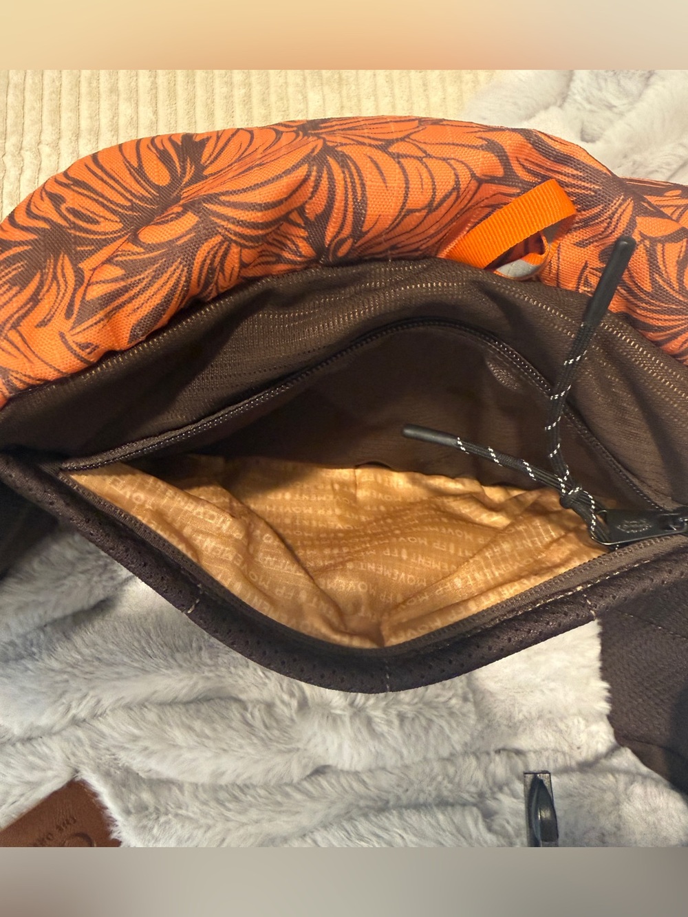FP Movement Happy Packer Sling Bag - Picture 12 of 12